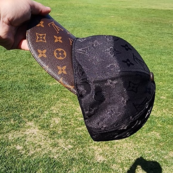 LOUIS VUITTON MONOGRAM UNISEX BASEBALL CAP - Picture 12 of 16